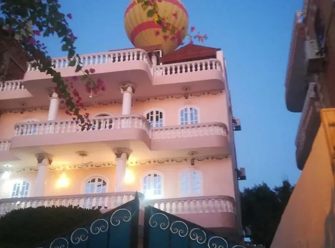 Luxor Palace Apartments